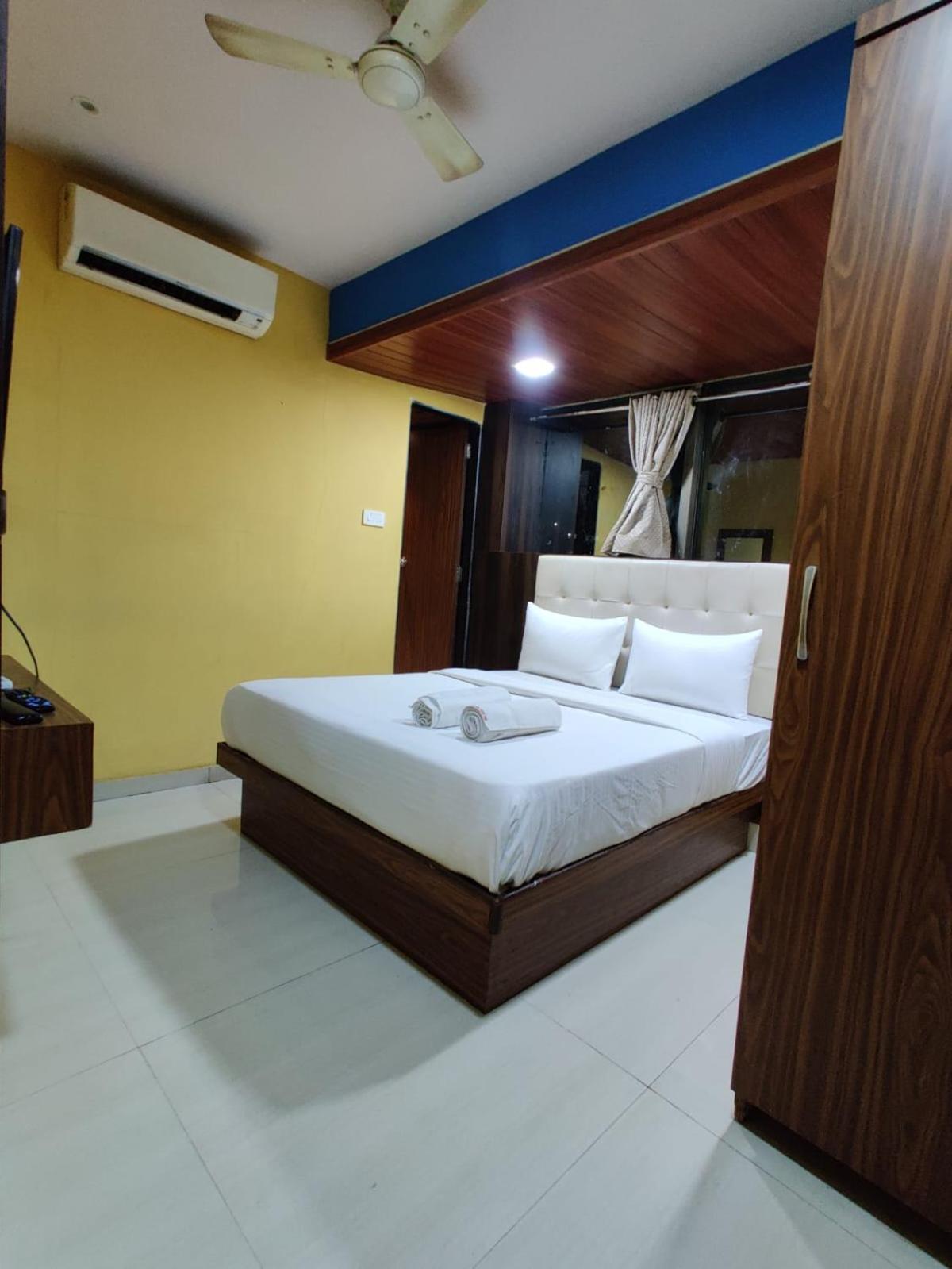 Hotel Artusinn Midc Andheri East ムンバイ エクステリア 写真