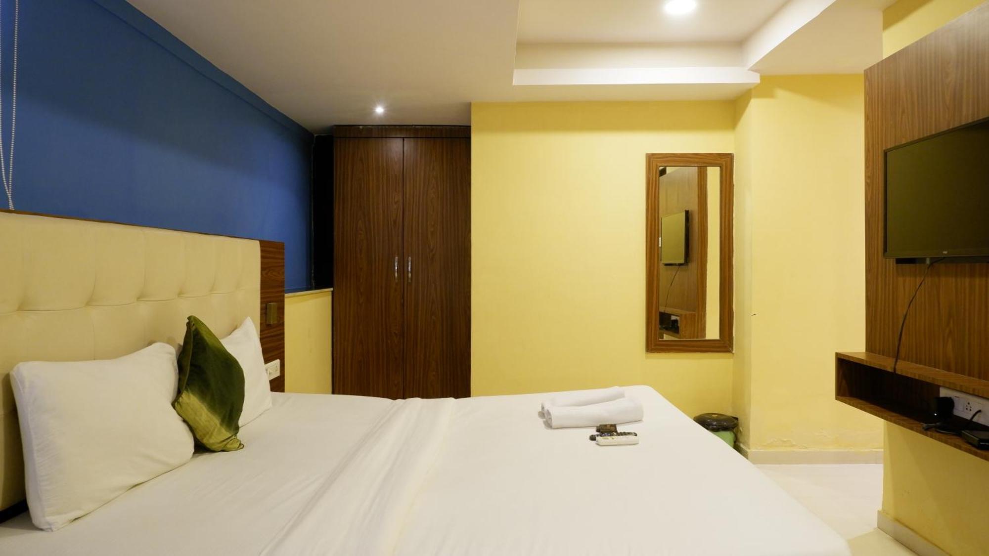 Hotel Artusinn Midc Andheri East ムンバイ エクステリア 写真