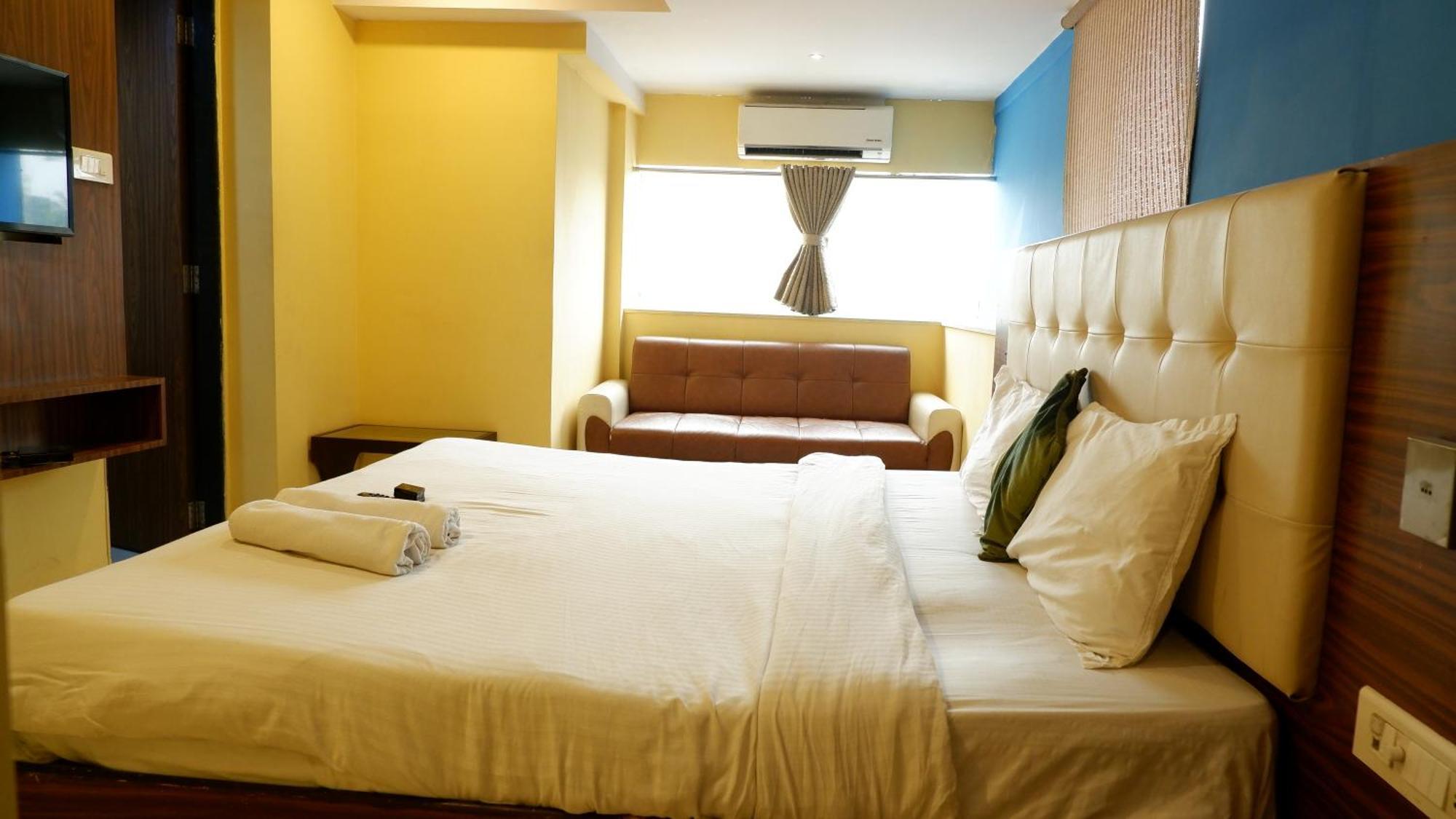 Hotel Artusinn Midc Andheri East ムンバイ エクステリア 写真